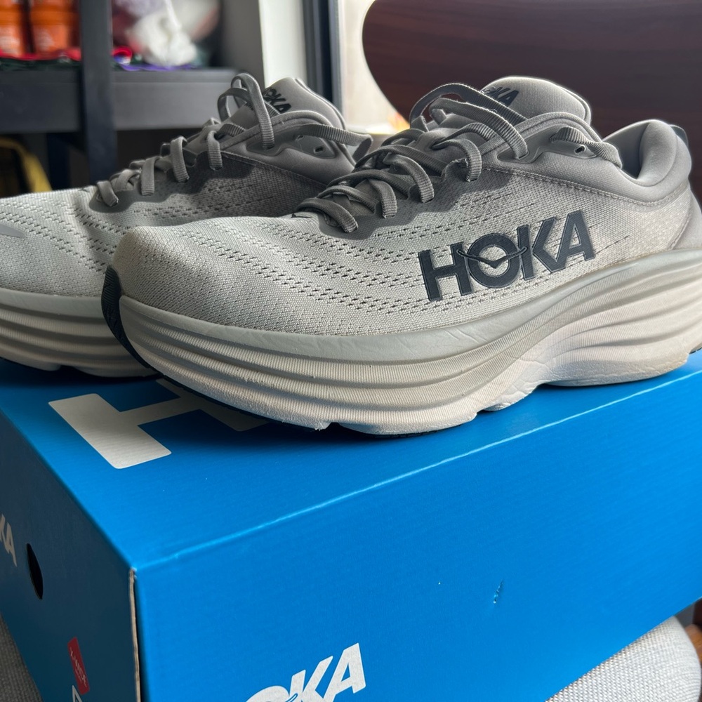 Men’s size 10.5 Hoka Bondi 8 X-Wide in Sharkskin/Harbor Mist (like new)